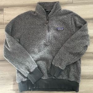 Patagonia size small quarter zip salt and pepper color